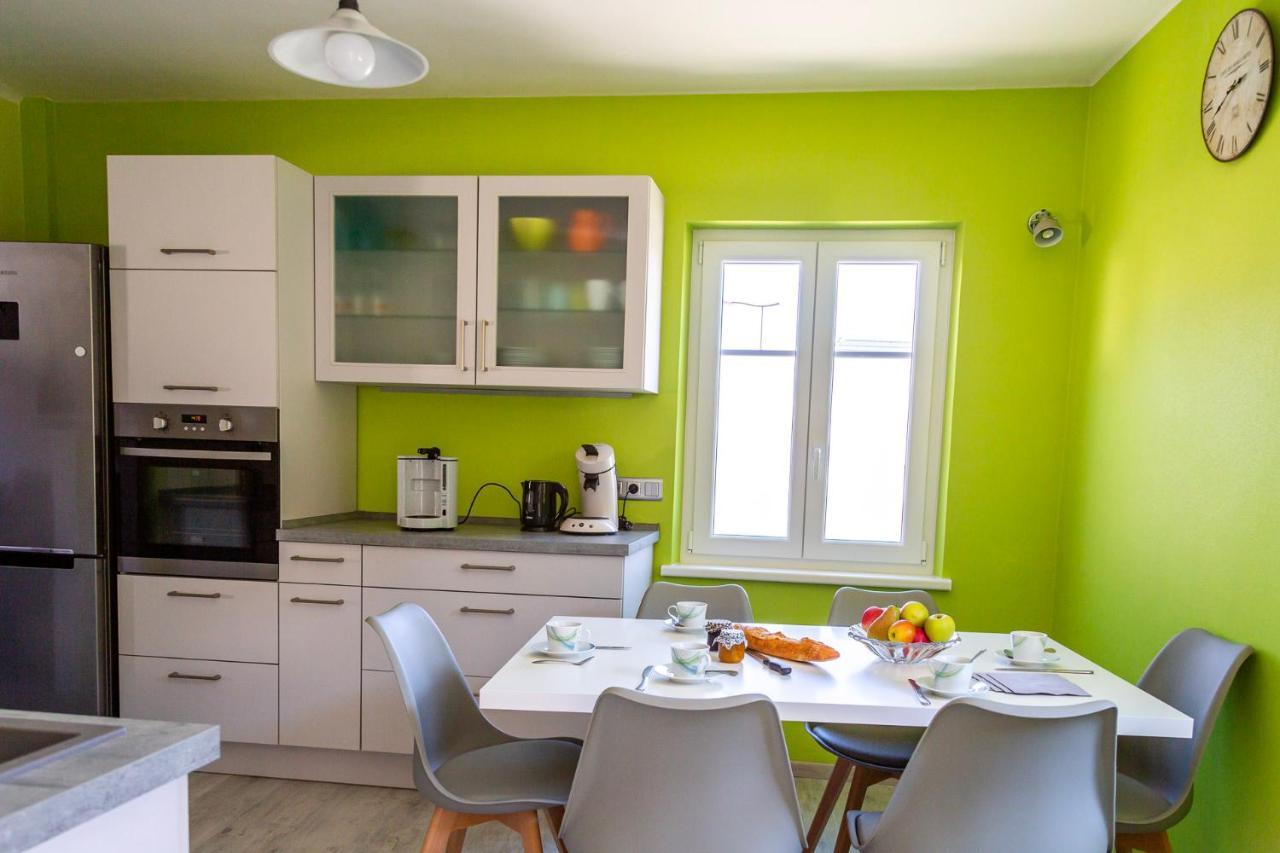 Ferienhaus Ma Rose Des Lumieres Maison Independante 6 Personnes Avec Grande Cour *