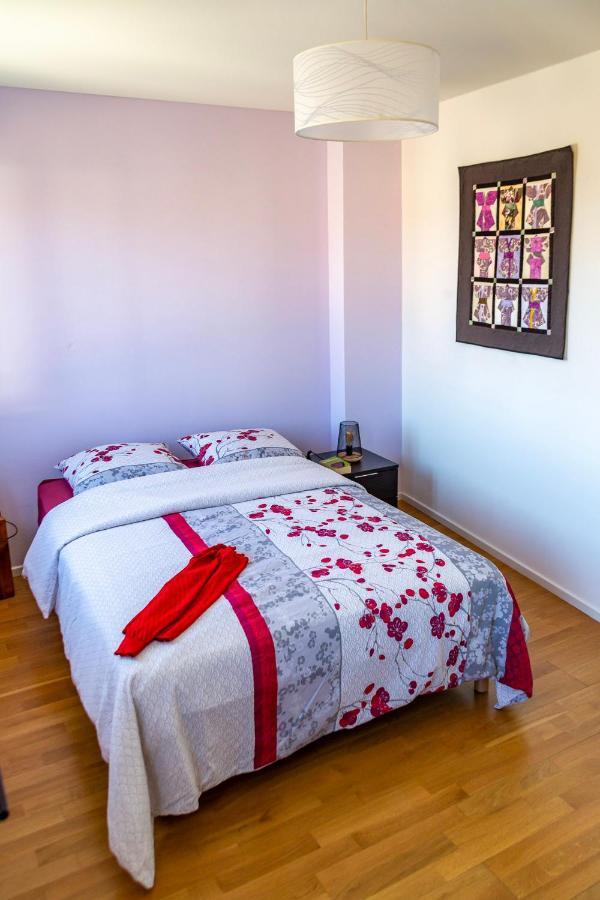 Ferienhaus Ma Rose Des Lumieres Maison Independante 6 Personnes Avec Grande Cour *